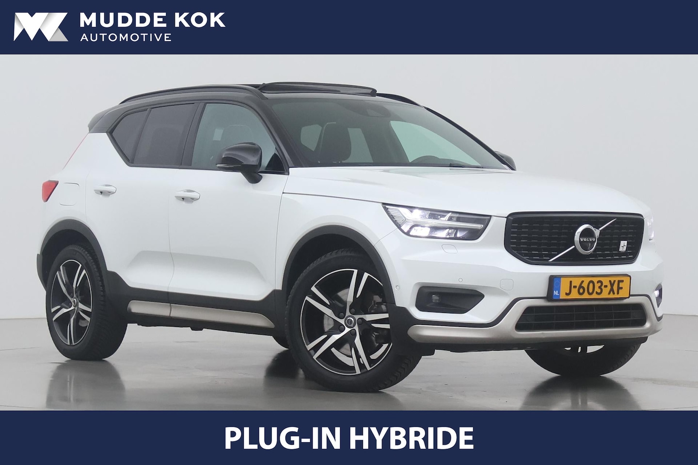 Volvo XC40 - T5 Recharge R-Design | Panoramadak | Trekhaak | 360 Camera | ACC | BLIS | Harman/Kardon - AutoWereld.nl