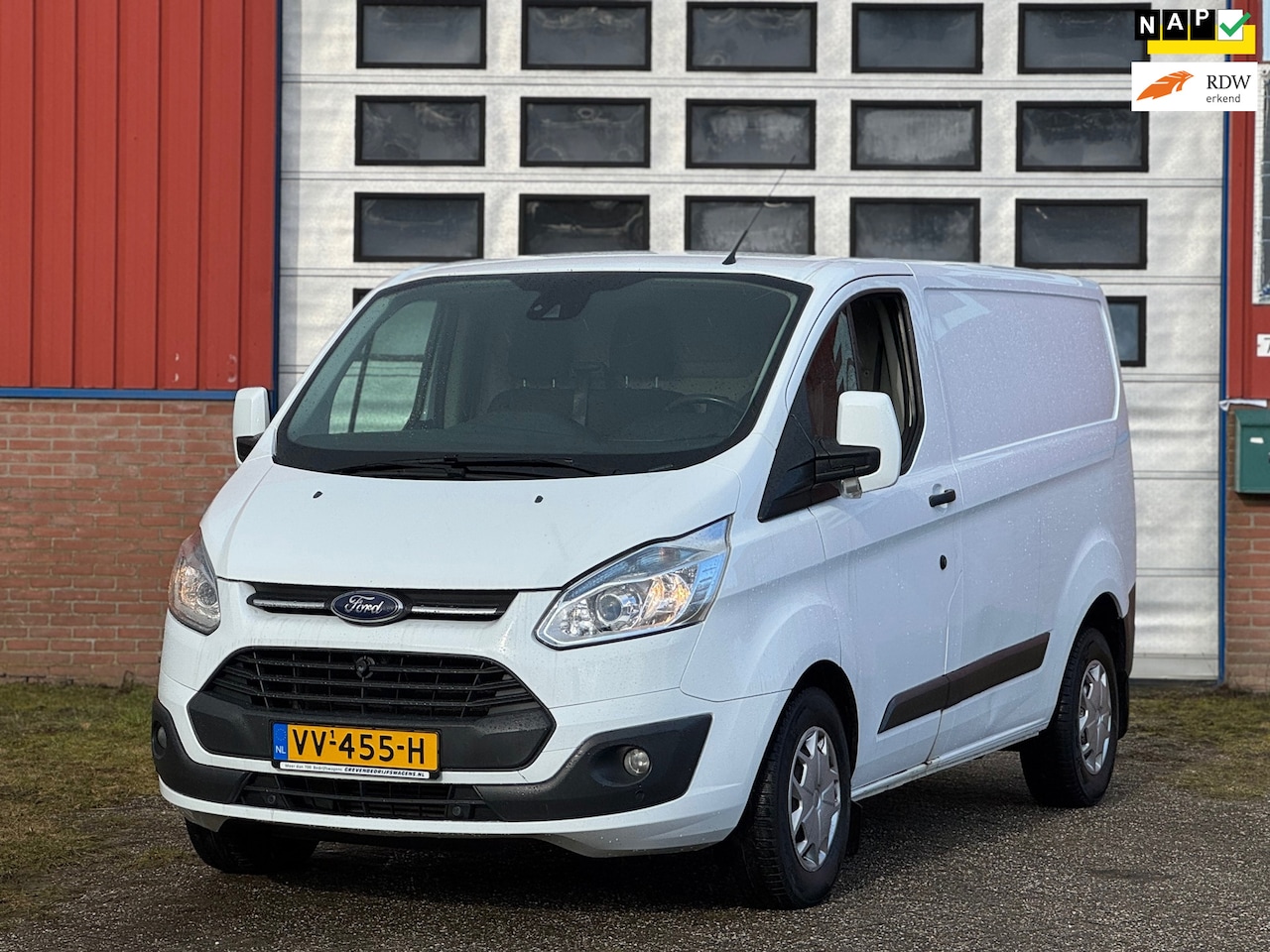 Ford Transit Custom - 270 2.2 TDCI L1H1 Trend / 2016 / PDC / Airco - AutoWereld.nl