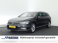 Volkswagen Passat Variant - 1.5 TSI 150pk DSG R-Line Business + Trekhaak Camera Leder Stoelverwarming Virtual Cockpit