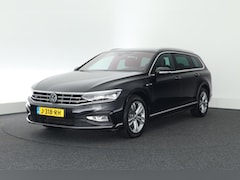 Volkswagen Passat Variant - 1.5 TSI 150pk DSG R-Line Business + Trekhaak Camera Leder Stoelverwarming Virtual Cockpit