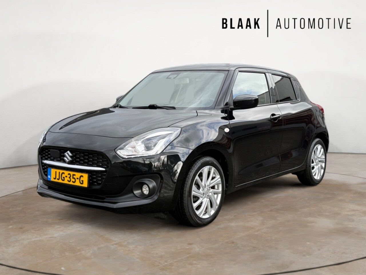 Suzuki Swift - 1.2 Select Smart Hybrid | Carpass | Navigatie | Camera - AutoWereld.nl