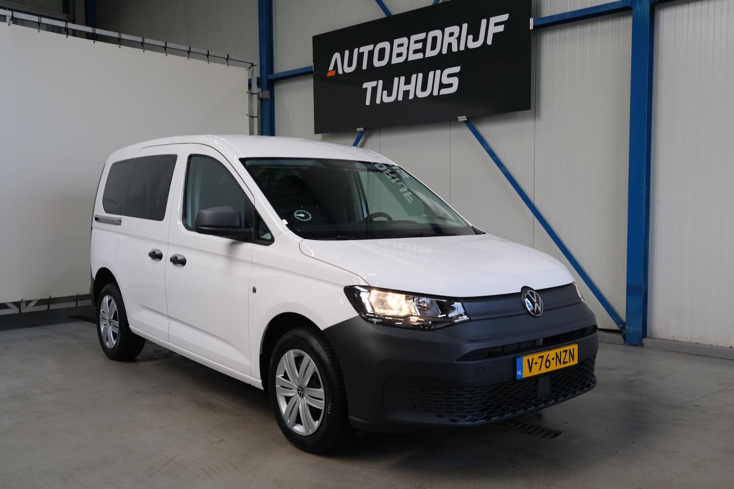 Volkswagen Caddy Cargo - 1.5 TSI Comfort - Airco, Cruise, Camera. - AutoWereld.nl