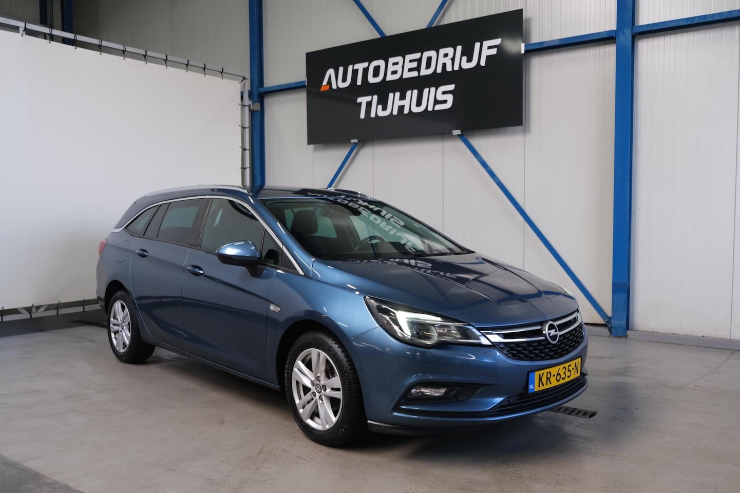 Opel Astra Sports Tourer - 1.0 Business+ - N.A.P. Airco, Cruise, Navi, PDC, Camera. - AutoWereld.nl