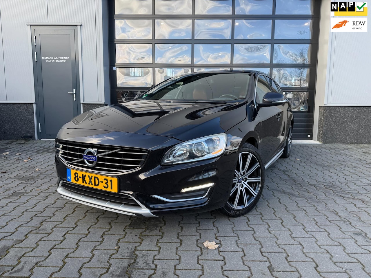 Volvo V60 - 2.4 D6 AWD Plug-In Hybrid Summum 2.4 D6 AWD Plug-In Hybrid Summum - AutoWereld.nl