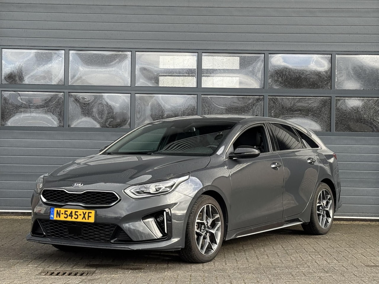 Kia Pro cee'd - 1.0 T-GDI GT-PLUSLINE I P-CAMERA I SCHUIF/KANTELDAK I APPLE CARPLAY I STOELVERWARMING - AutoWereld.nl