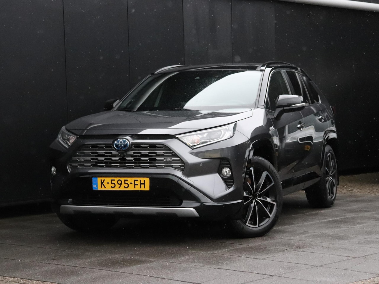 Toyota RAV4 - 2.5 Hybrid Bi-Tone | LEDER | PANO-DAK | TREKHAAK | CAMERA | JBL AUDIO | STOELVERW. | CRUIS - AutoWereld.nl
