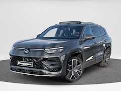 Volkswagen Tayron - 1.5 eHybrid R-Line | Panorama dak | Trekhaak | PHEV |