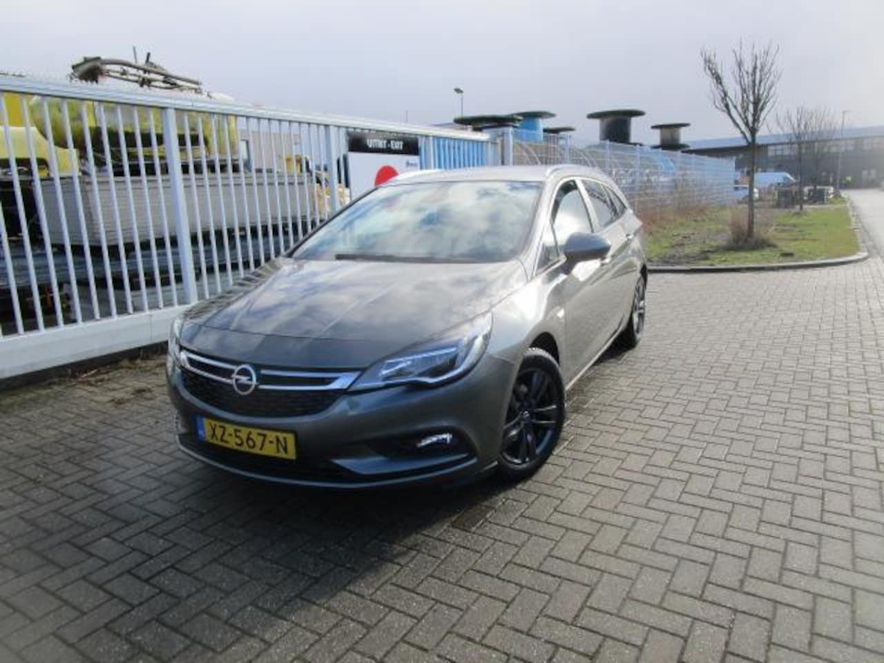 Opel Astra Sports Tourer - 1.0 Turbo 120 Jaar Edition 1.0 Turbo 120 Jaar Edition - AutoWereld.nl