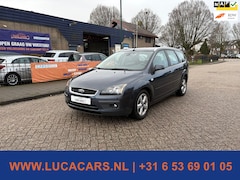 Ford Focus Wagon - 1.8-16V Ambiente Flexifuel 2X SLEUTEL + BOEKJES