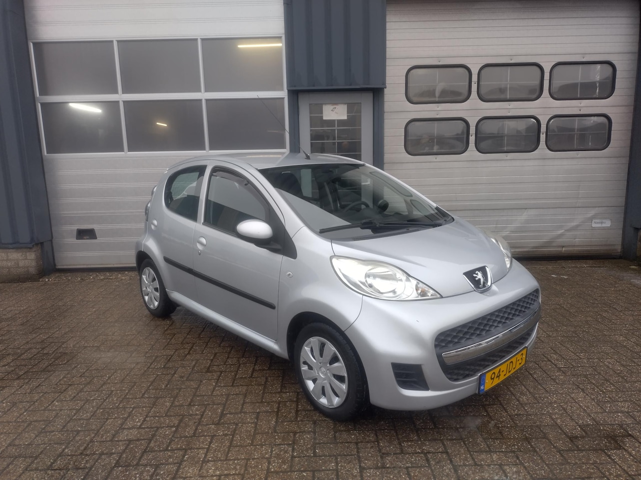 Peugeot 107 - 1.0-12V Sublime - AutoWereld.nl