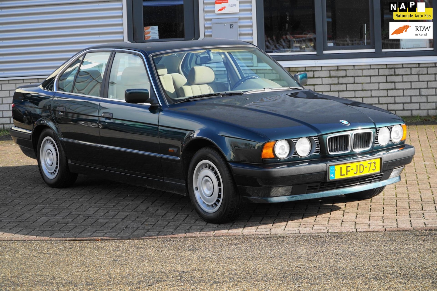 BMW 5-serie - 520i Executive EERSTE EIGENAAR - AutoWereld.nl