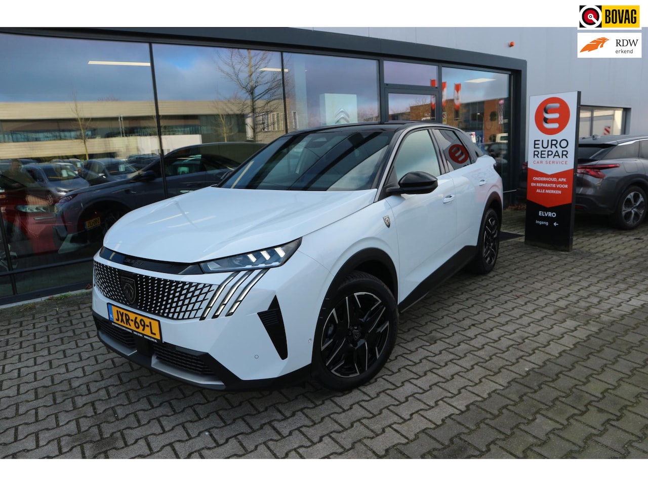 Peugeot 3008 - 1.2 Hybrid 136 GT AUTOMAAT NAVI 360 CAMERA ALCANTARAPACK MASSAGE STOEL+VOORRUIT+STUURVERW - AutoWereld.nl