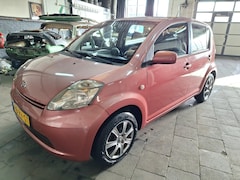 Daihatsu Sirion 2 - 1.3-16V Comfort Airco NWE APK: 4-4-2027