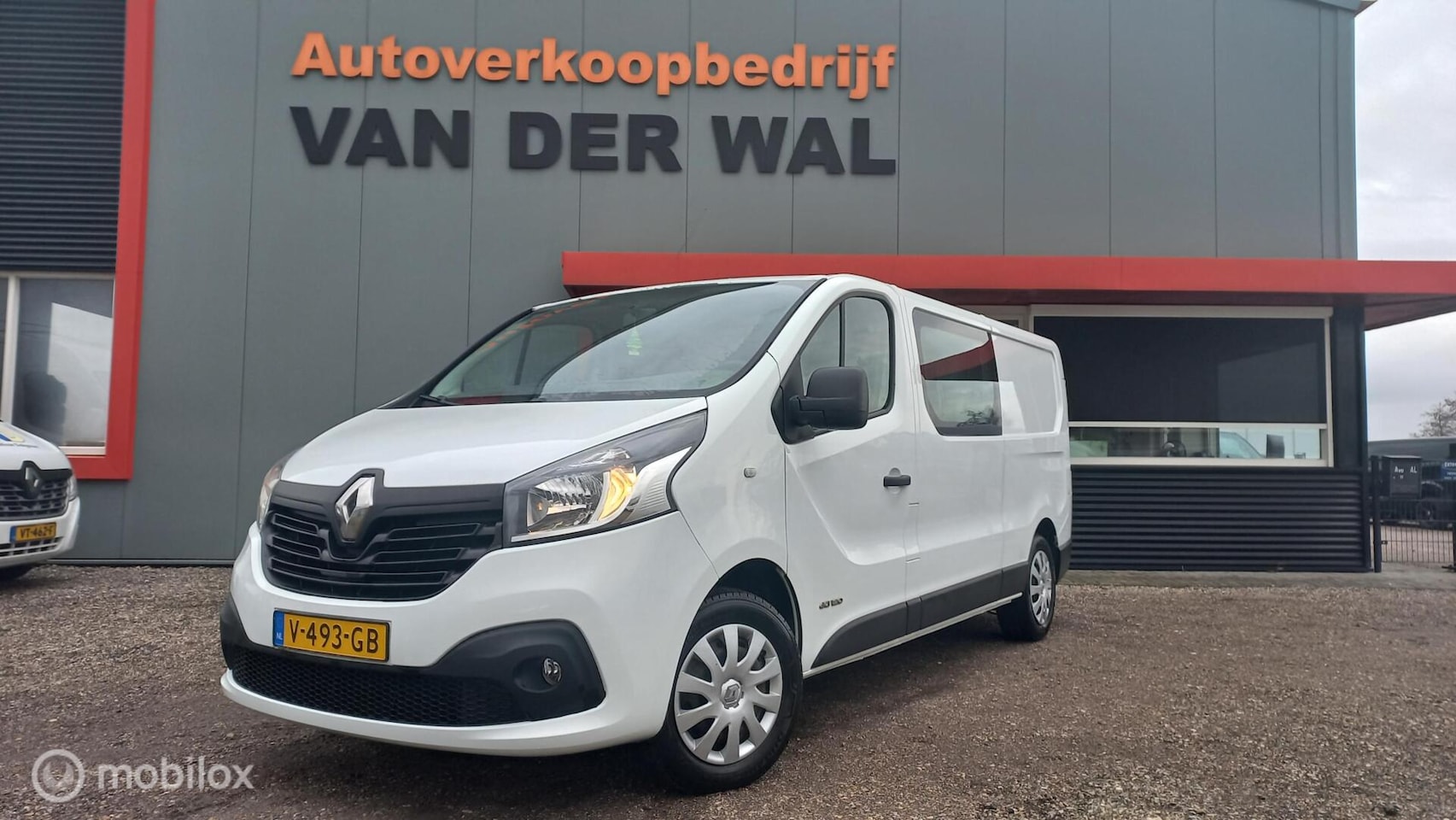 Renault Trafic - bestel 1.6 dCi T29 L2H1 DC Comfort/AIRCO/CRUISECONTROL/NAVIGATIE - AutoWereld.nl