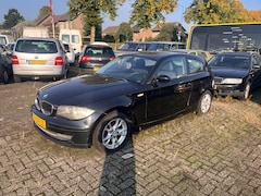BMW 1-serie - 118d Business Line