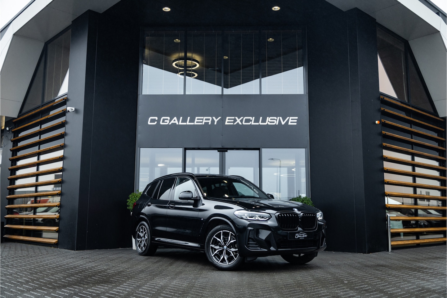 BMW X3 - xDrive20i High Executive - M Sport | 360 Camera | Stoelverwarming | Carplay - AutoWereld.nl