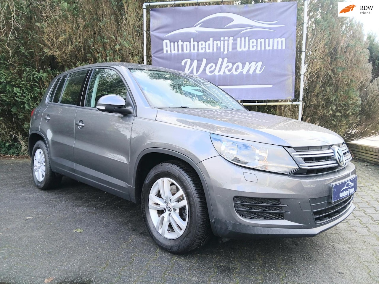 Volkswagen Tiguan - 1.4 TSI Comfort&Design Edition, NAVI, Cruise control, Trekhaak, Metallic, enz. - AutoWereld.nl