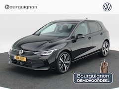 Volkswagen Golf - Life Edition 1.5 eHybrid 204 PK | Trekhaak | Navi | Camera | Stoelverwarming | 18" Lichtme