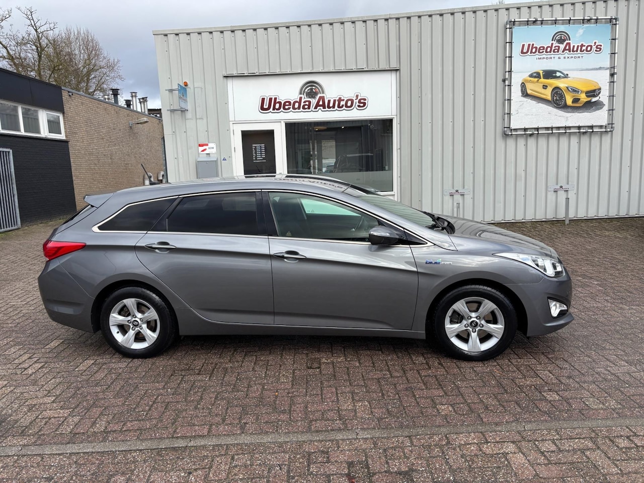 Hyundai i40 Wagon - 1.6 GDI Blue Business Edition NL AUTO KM 146970 NAP 9999E - AutoWereld.nl