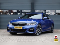 BMW 3-serie - 330i M-Sport M-Pakket /LED/SCHUIFDAK/HUD/HARMAN-KARDON/MEMORY/CAMERA/KEYLESS/STOEL+STUURVE