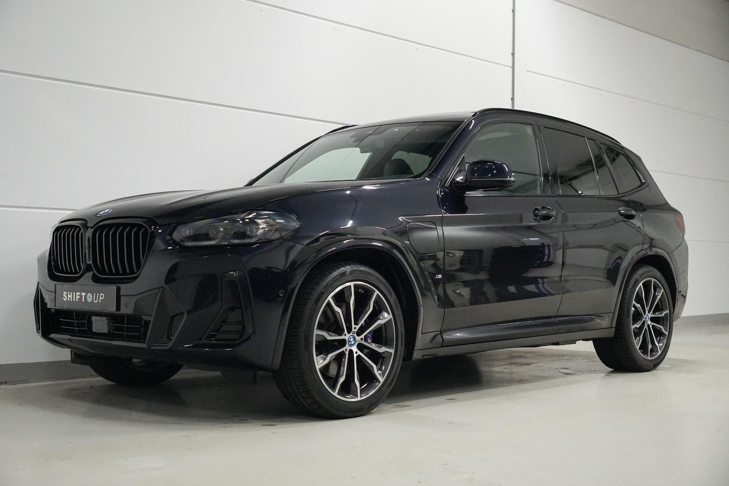 BMW X3 - xDrive30e M-Sport | Panoramadak | M-Stoelen | Harman Kardon | Head Up - AutoWereld.nl