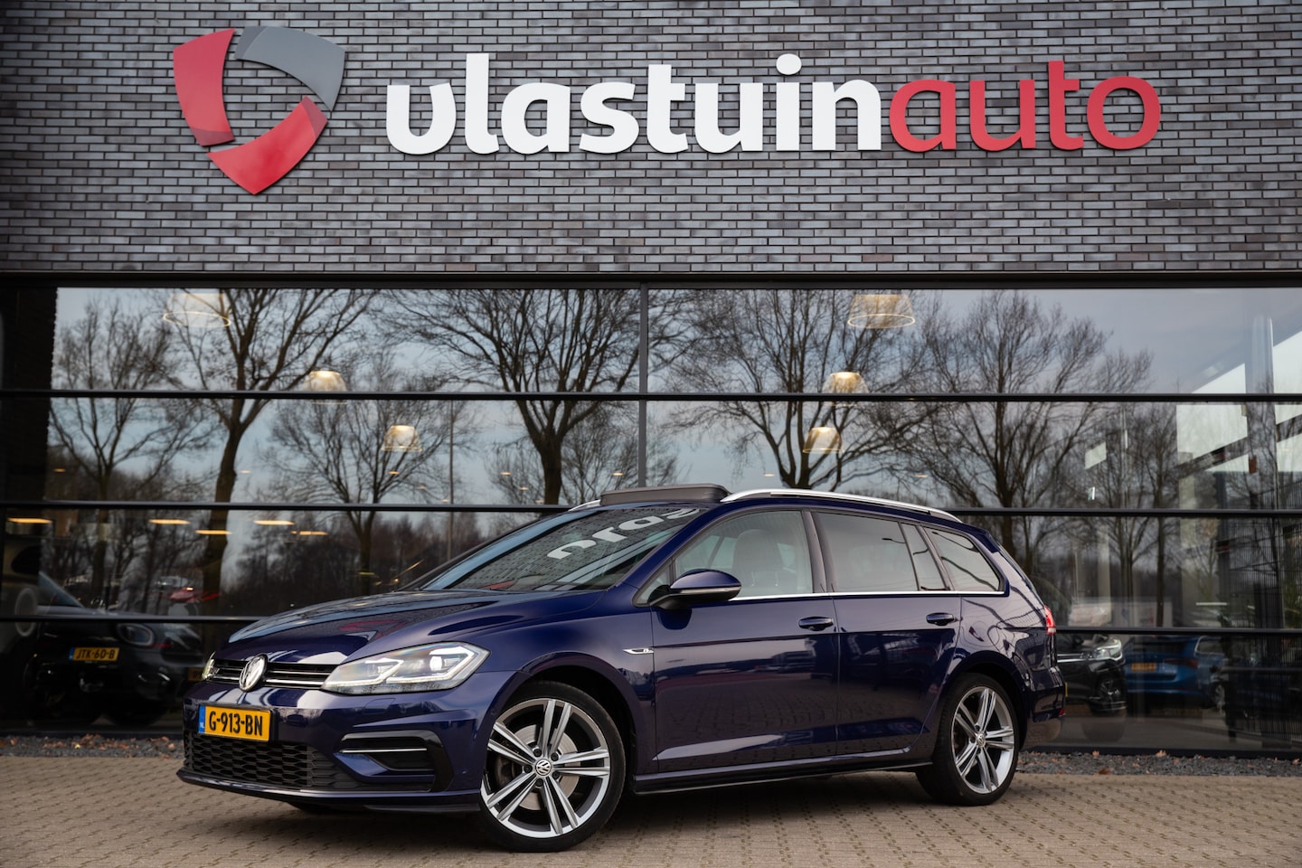 Volkswagen Golf Variant - 1.5 TSI Highline Business R 1.5 TSI Highline Business R , Panoramadak, Adap. cruise, Trekhaak, Dynaudio - AutoWereld.nl