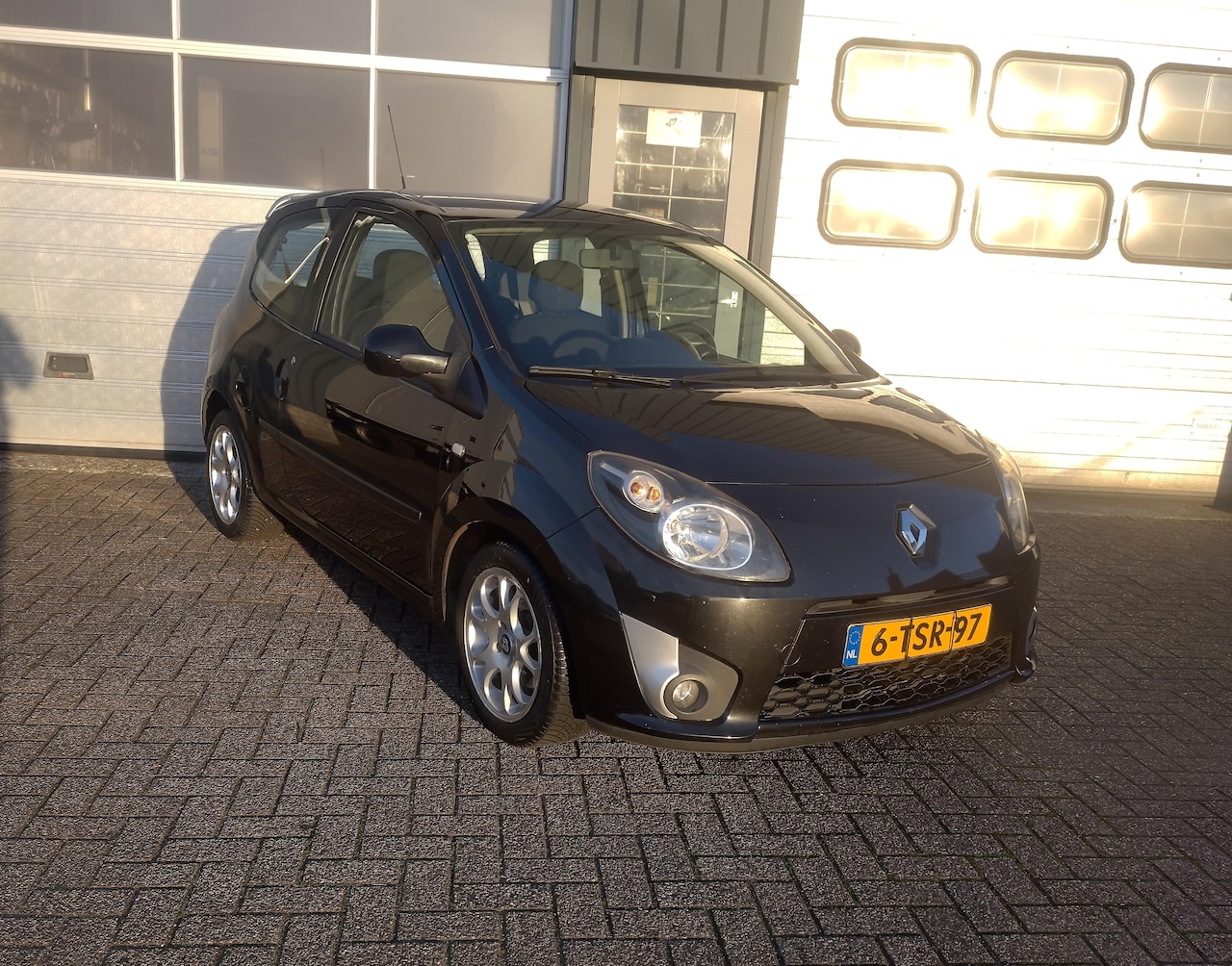 Renault Twingo - 1.2-16V Authentique Airco, elec ramen, centrale vergendeling, Trekhaak - AutoWereld.nl