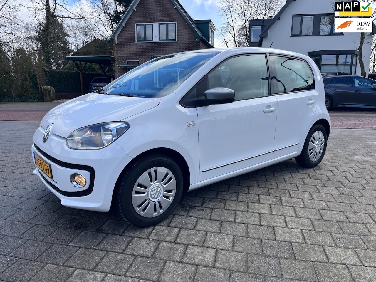 Volkswagen Up! - 1.0 Cheer up! Airco Isofix 5Drs NL AUTO NW APK - AutoWereld.nl