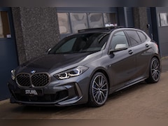 BMW 1-serie - M135i xDrive | Pano | Shadow-Line | LED Projector | Live Cockpit | HUD | Carplay | Sfeer |