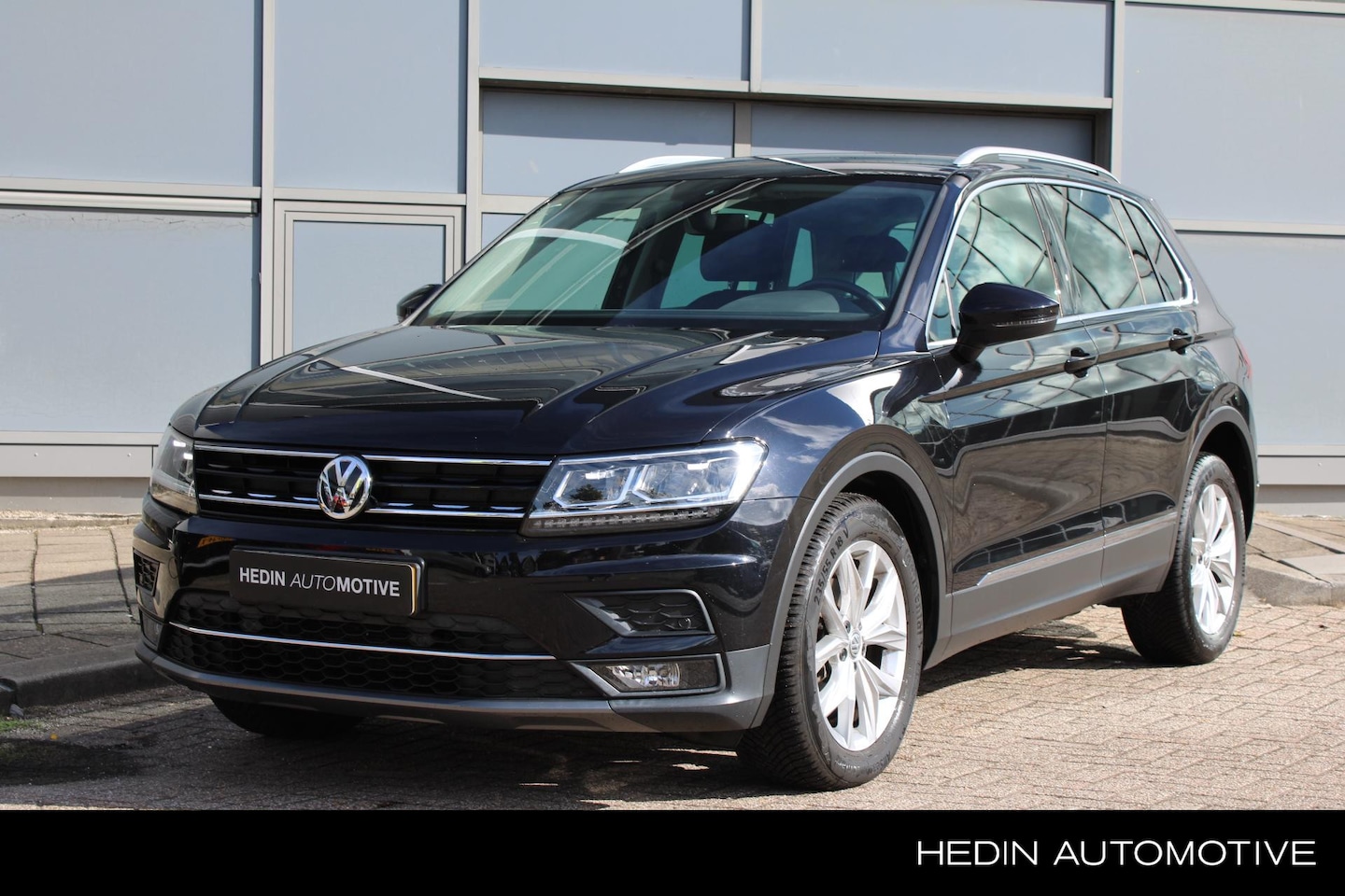 Volkswagen Tiguan - 1.5 TSI ACT 150pk Highline Aut. | Navigatie | Adapt. Cruise Control | Climate Control | LE - AutoWereld.nl