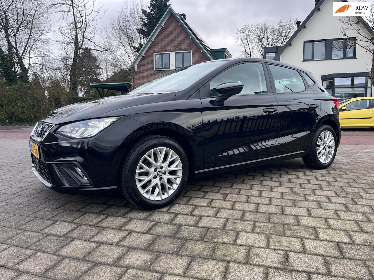SEAT Ibiza - 1.0 TSI FR Intense ECC NAV LM LED ISOFIX BTW AUTO - AutoWereld.nl
