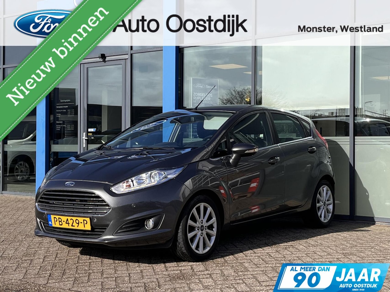 Ford Fiesta - 1.0 EcoBoost Titanium 100PK Cruise Navi Parkeersensoren Verwarmde Voorruit Climate USB CD/ - AutoWereld.nl