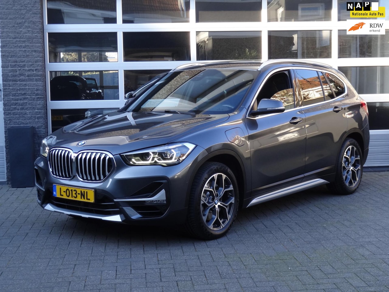 BMW X1 - xDrive25e eDrive Edition XDrive25e eDrive Edition,High Executive, Panoramadak, afneembare trekhaak, vele optie's - AutoWereld.nl