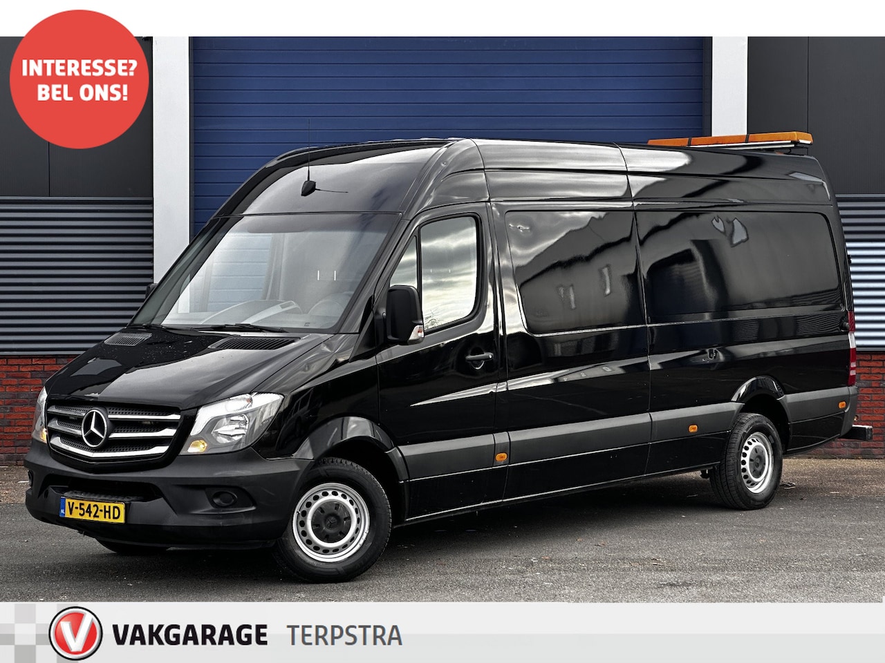 Mercedes-Benz Sprinter - 319 3.0 CDI 432/ Automaat!/ Zij-Schuifdeur Rechts/ 3-PERS/ Trekhaak/ Airco/ Cruise/ Navi/ - AutoWereld.nl