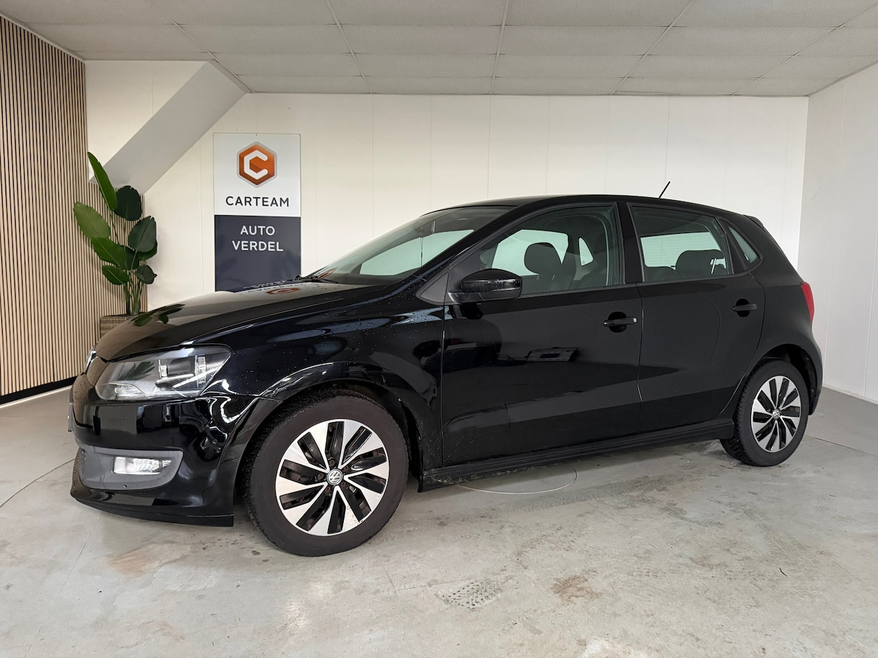 Volkswagen Polo - 1.0 BlueMotion Edition Airco, LMV, Navigatie - AutoWereld.nl