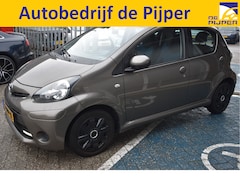 Toyota Aygo - 1.0 VVT-i Dynamic Orange, APPLE CARPLAY BOEKJES, NAP EN ONDERHOUDSHISTORIE