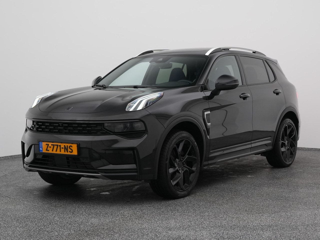Lynk & Co 01 - 1.5 Plug-in Hybrid | 360° | BLACK | ZWARTE HEMEL | TREKHAAK | NLD AUTO - AutoWereld.nl
