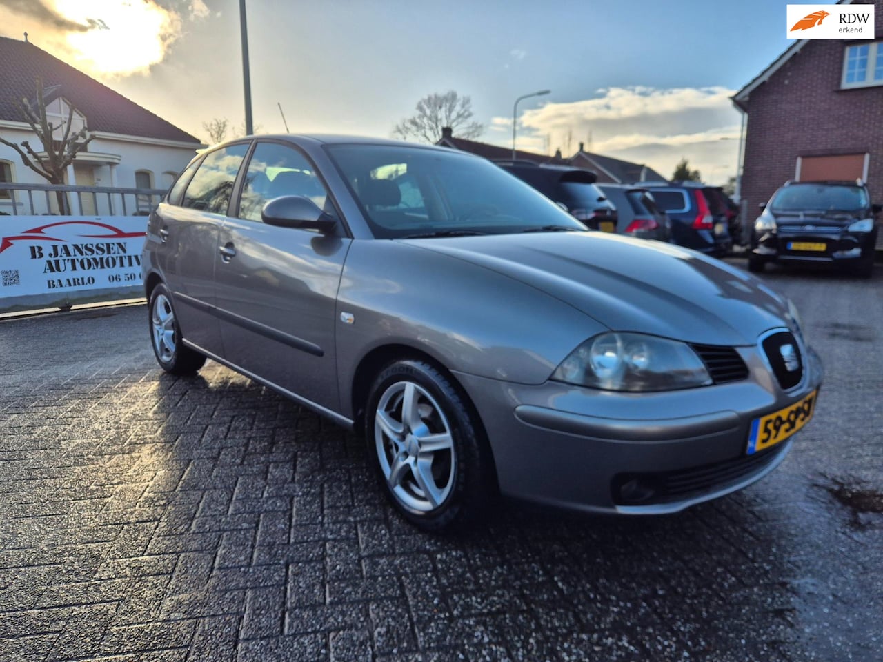 SEAT Ibiza - 1.4-16V Auto Airco, Cruise, Trekhaak, - AutoWereld.nl