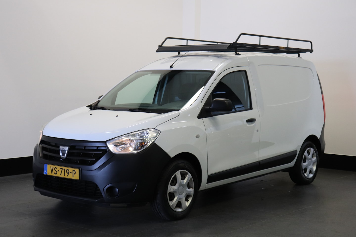 Dacia Dokker - 1.5 dCi - Radio - Trekhaak - Imperiaal - €5.900,- excl. - AutoWereld.nl