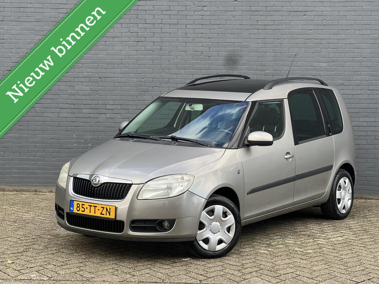 Skoda Roomster - 1.2 Style Nieuwe Koppeling| Nieuwe APK - AutoWereld.nl