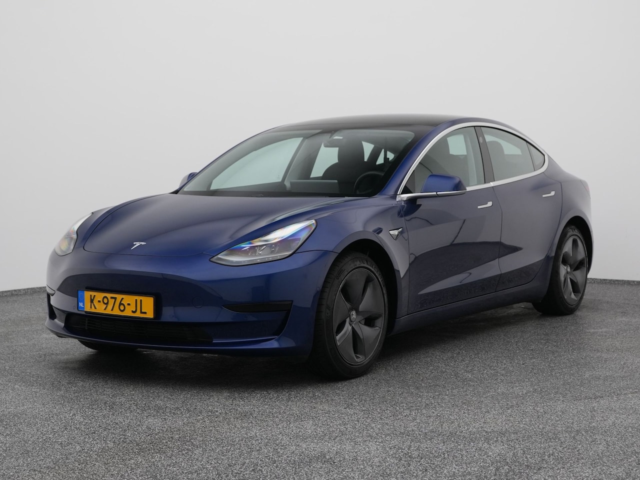 Tesla Model 3 - Standard RWD Plus 60 kWh | PANO | CAMERA | AUTOPILOT | STOELVERW. - AutoWereld.nl