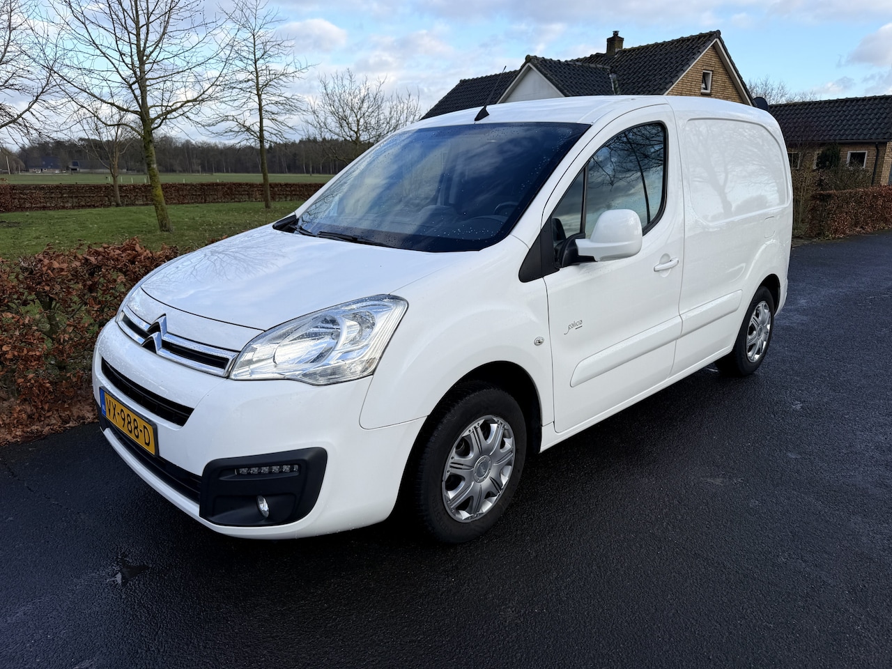 Citroën Berlingo - 1.6 BlueHDI 75 Business Economy AIRCO / NAVI 155025 KM - AutoWereld.nl