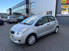 Toyota Yaris - 1.0 VVTi Spirit