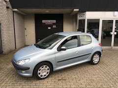 Peugeot 206 - 1.4 Air-line / AIRCO / NETTE STAAT / 5 DEUREN / E EIGENAAR