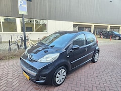 Peugeot 107 - 1.0-12V Urban Move