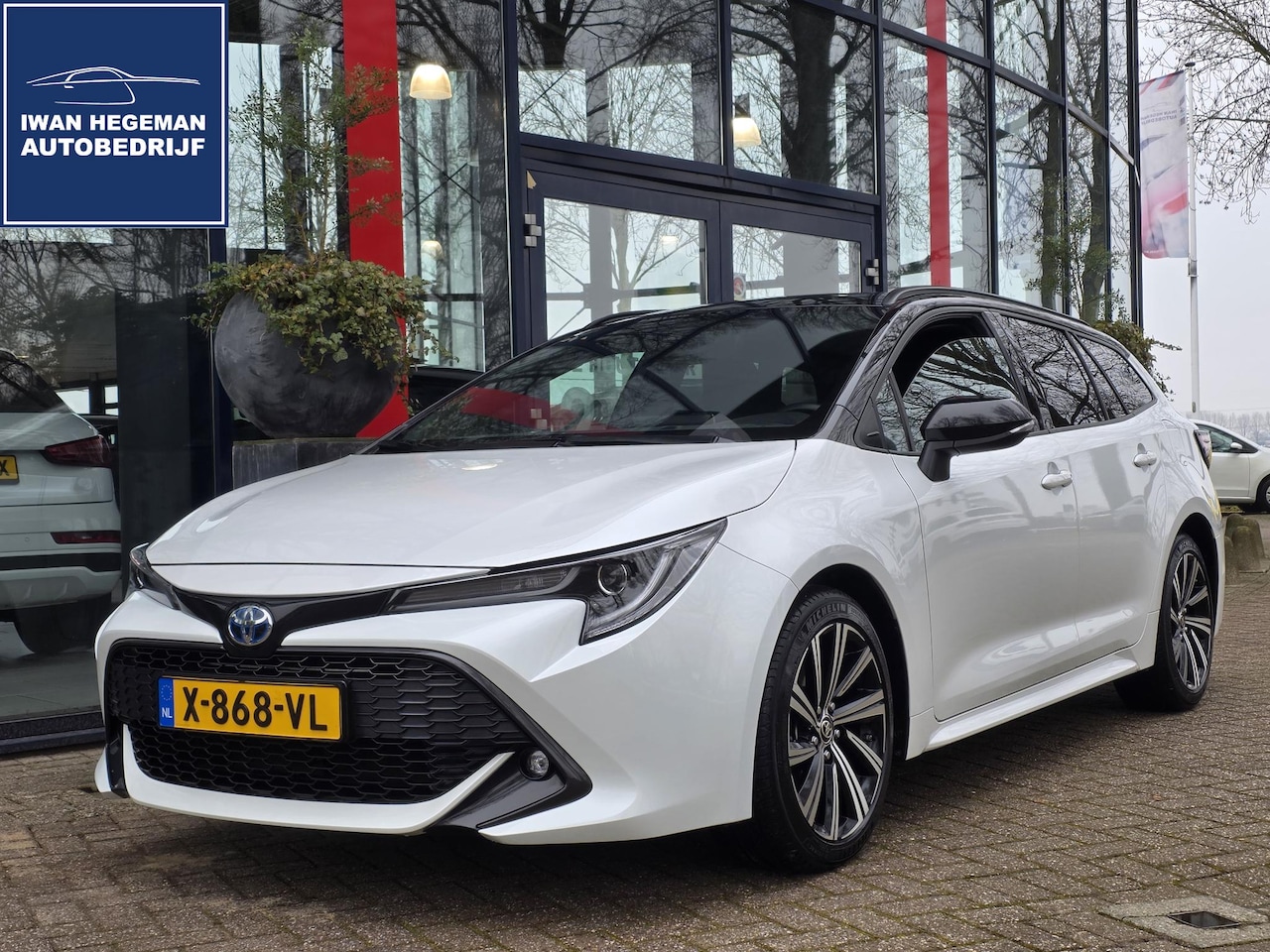 Toyota Corolla Touring Sports - 1.8 Hybrid Dynamic | Trekhaak | Camera| Android Auto/Apple CarPlay | - AutoWereld.nl