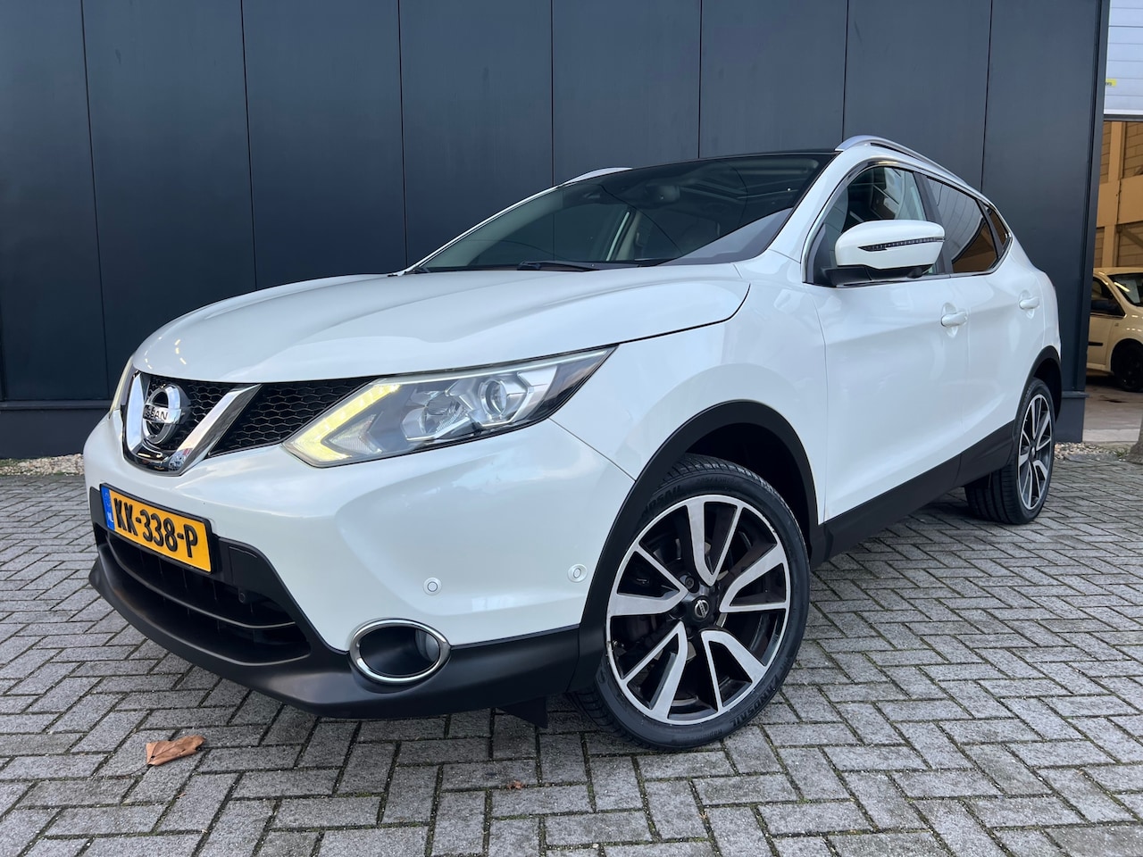 Nissan Qashqai - 1.2 Tekna '16 OrgNl Leer/Navi/19'Lmv/Panodak - AutoWereld.nl