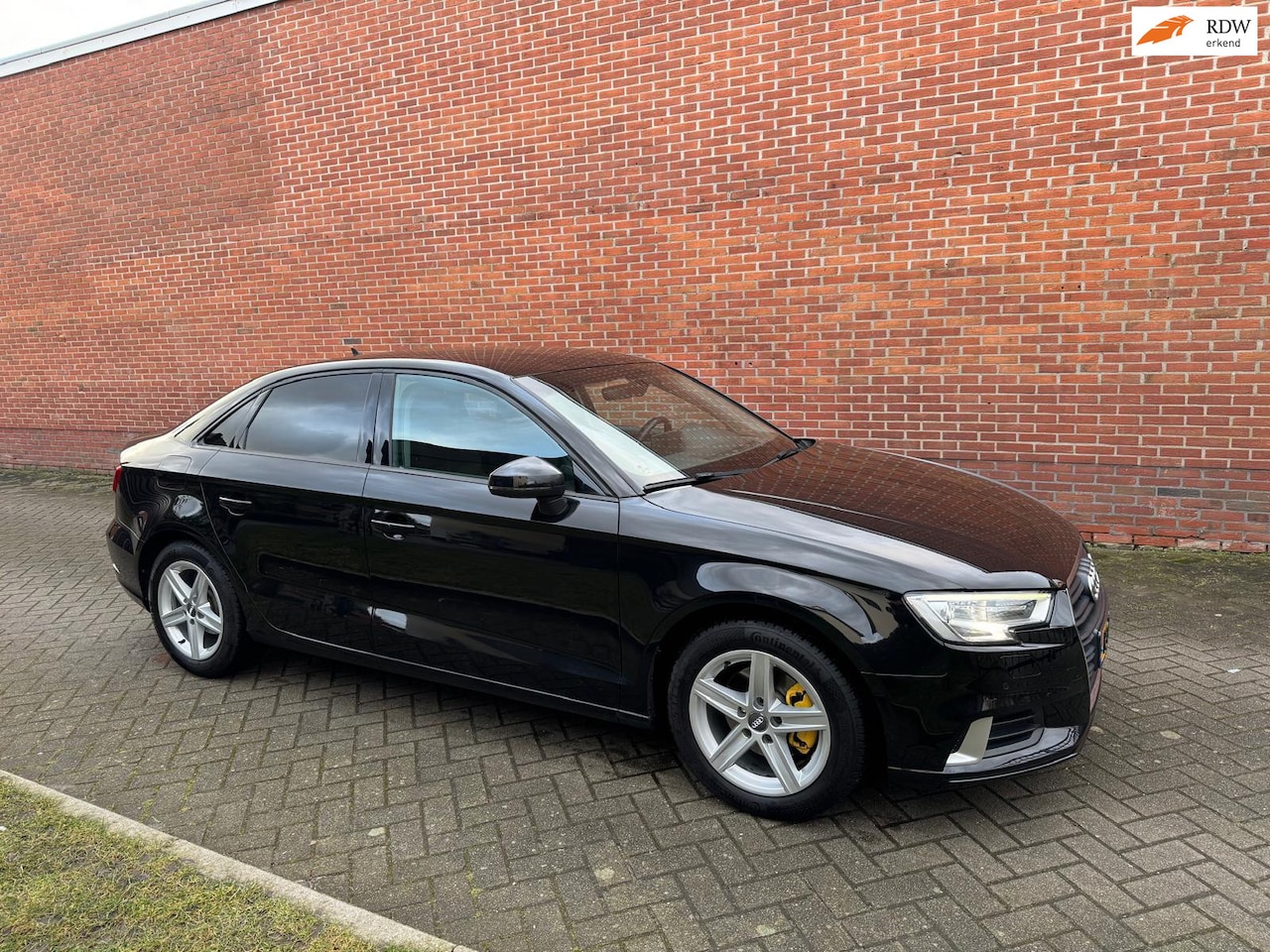Audi A3 Limousine - 1.4 TFSI CoD Design Pro Line Plus Navi Xenon Pdc Stoelverw - AutoWereld.nl
