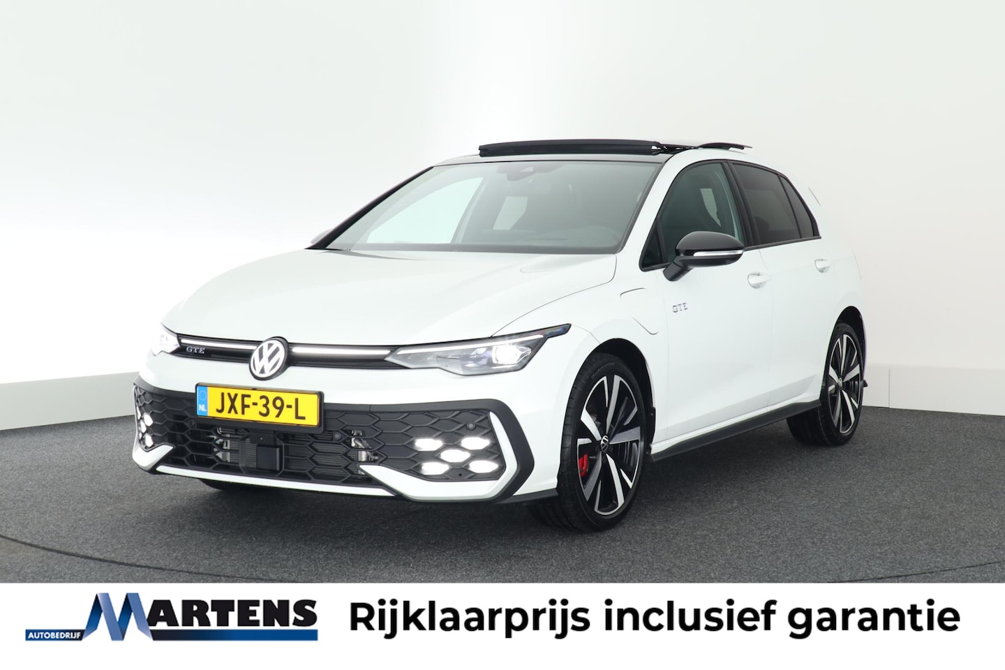 Volkswagen Golf - 1.5 272pk eHybrid GTE Black Style Trekhaak 360Camera Head-Up Panoramadak Keyless Stoelverw - AutoWereld.nl