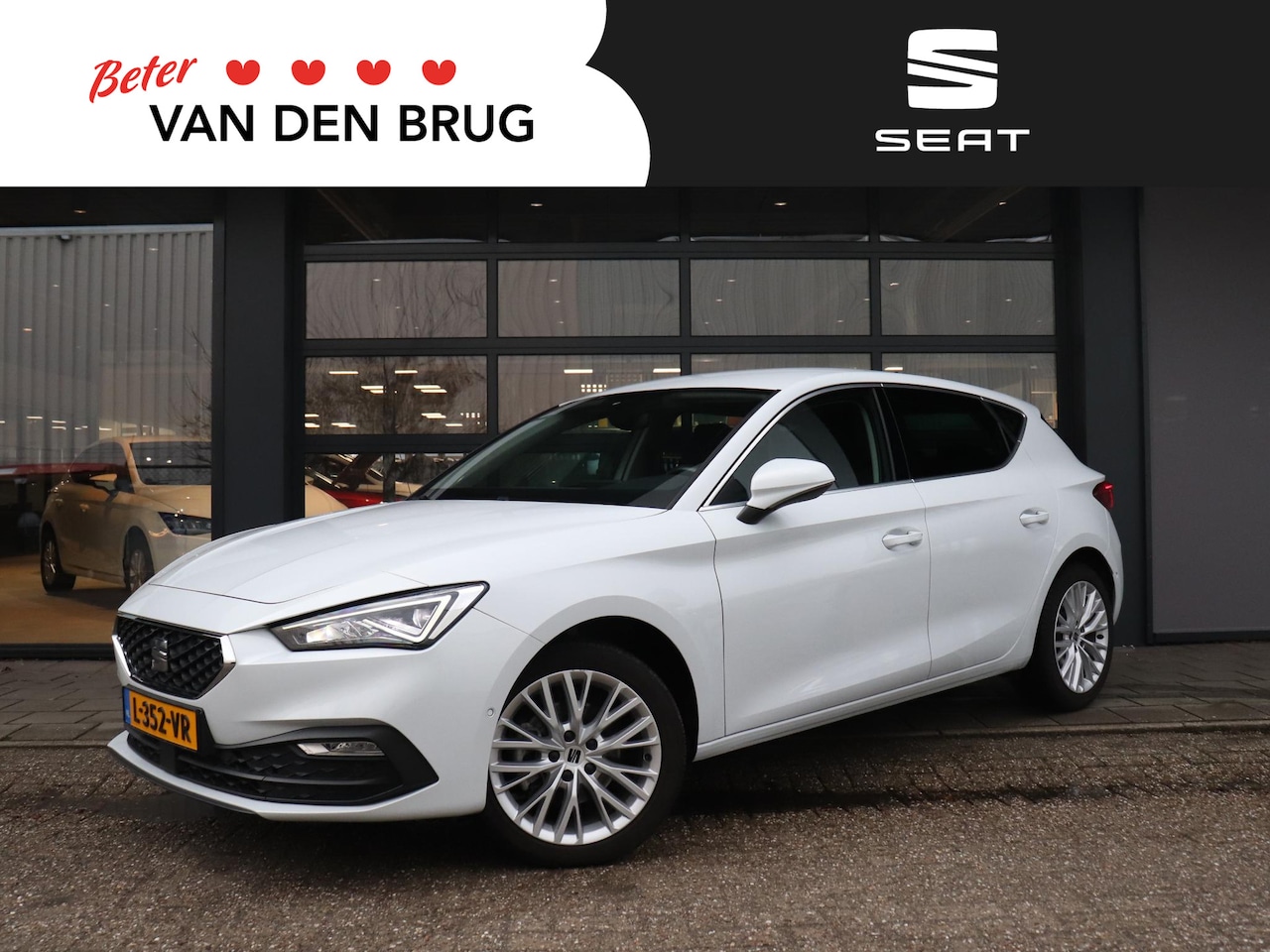 SEAT Leon - 1.5 TSI 150pk Xcellence | Achteruitrijcamera | Stoel -& stuurwielverwarming | Adaptieve cr - AutoWereld.nl